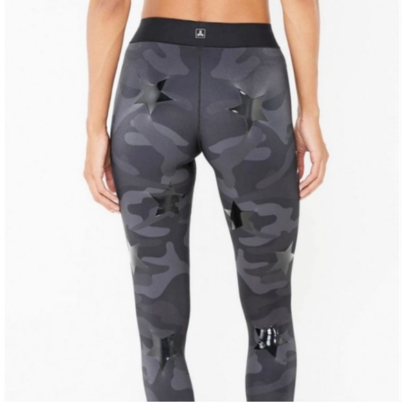 Ultracor Lux Ultra Knockout Camo Star Print High Rise Leggings Size Small - Picture 4 of 12